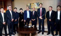 亞奧理事會總干事對杭州亞運會官方供應商紐恩泰所作貢獻表示贊賞并希望世界泳聯(lián)合作