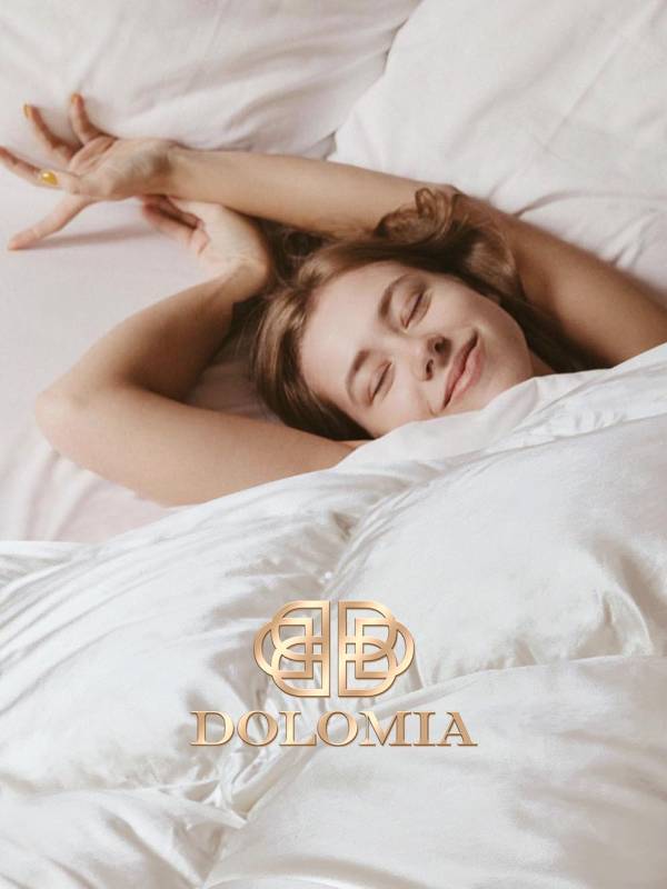 保持高品質(zhì)的重奢凝膠枕DOLOMIA，每款均滲透著手工精細、素質(zhì)卓越的精品藝術(shù)